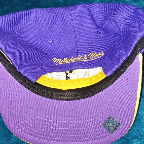 LOS ANGELES  LAKERS  MITCHELL &Ness  hardwood classic - Picture 3 of 8